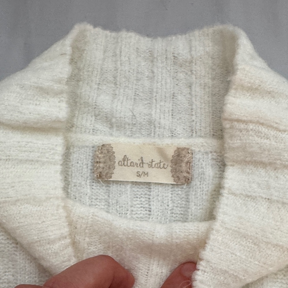 Oversized Cream Ribbed Sweater - Picture 2 of 4